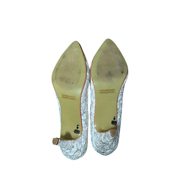 Wild Rose Pointed Toe Silver Lace Kitten Heel Pumps Size 8.5 Womens Closed Toe S - Picture 8 of 11